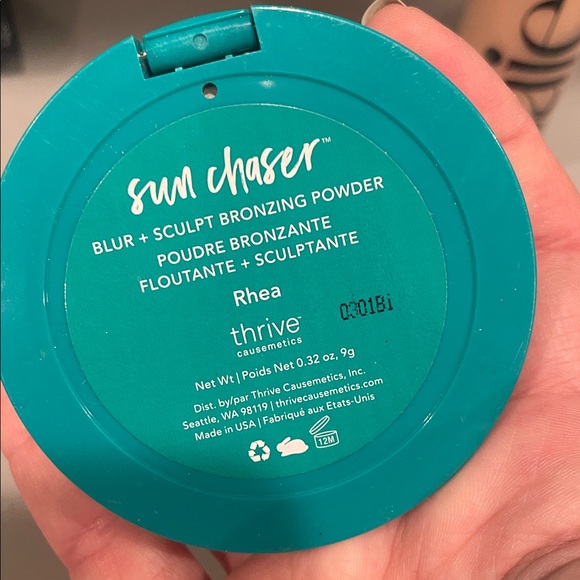 Makeup bundle - Picture 3 of 6